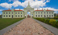 Ружанский дворцовый комплекс Сапег, Брама дворца 