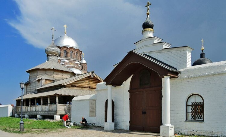 Раифский Богородицкий мужской монастырь и остров-град «Свияжск» 