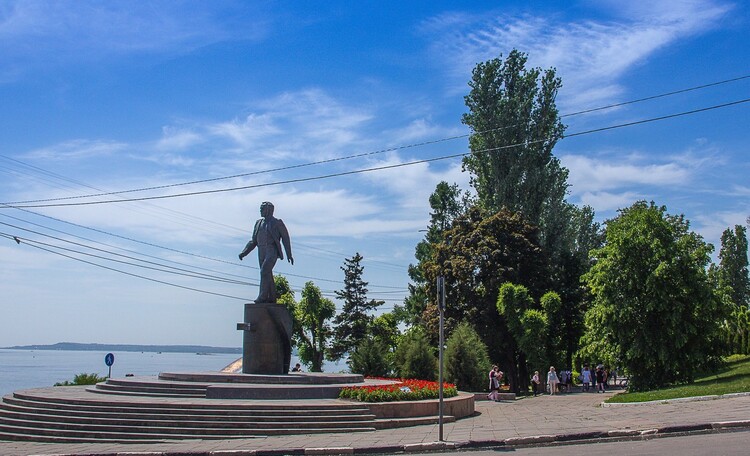 Саратов: по местам первого космонавта