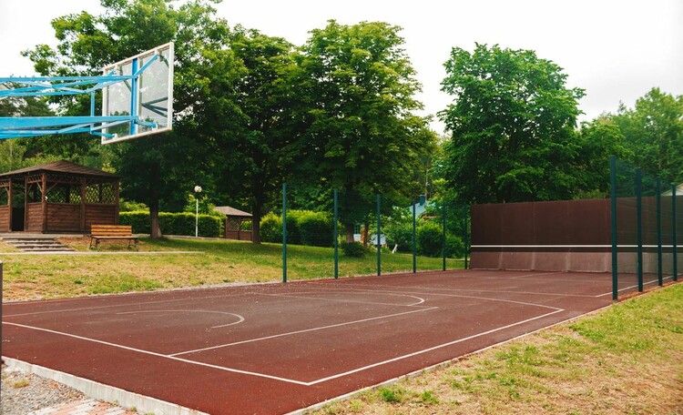 Игровая площадка для баскетбола