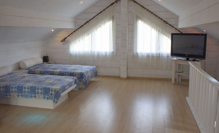 Комната отдыха. Кровать с водяным матрасом