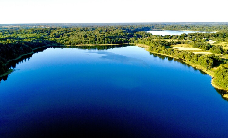Озеро Троща