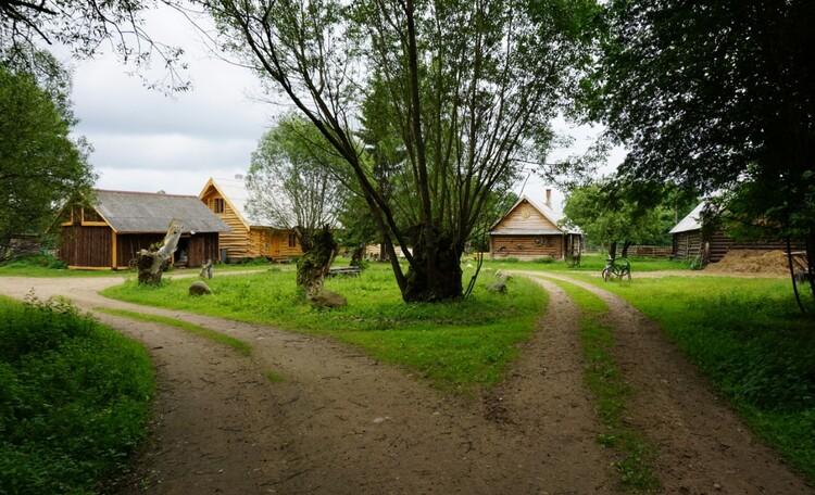 Farmhouse "Hutor Yodishki" ("Farm Edishki")