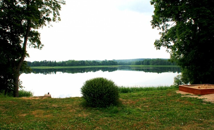 Farmhouse "Hutorok u ozera" ("The farm by the lake") 