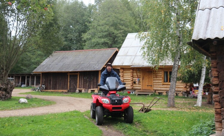 Farmhouse "Hutor Yodishki" ("Farm Edishki")