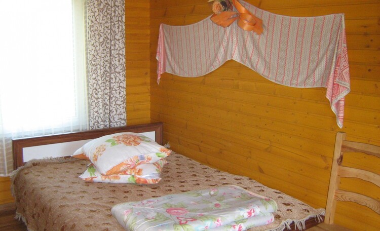 спальня 2 этаж деревянный домик