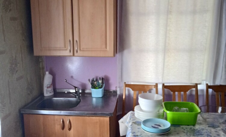 Кухонные принадлежности и посуда