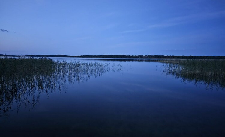 Озеро Струсто, поздний вечер