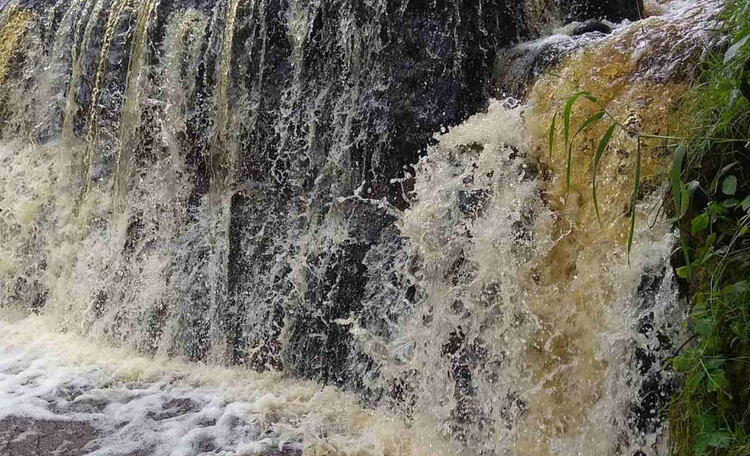 Водопад на реке Вята 