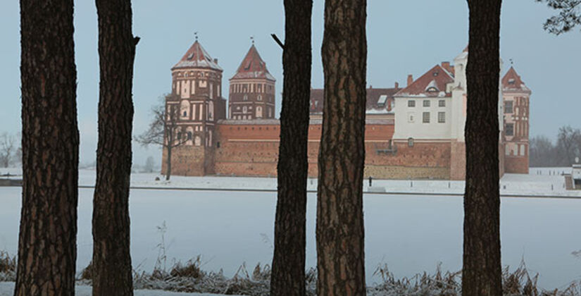 Зимние панорамные фото достопримечательностей Беларуси
