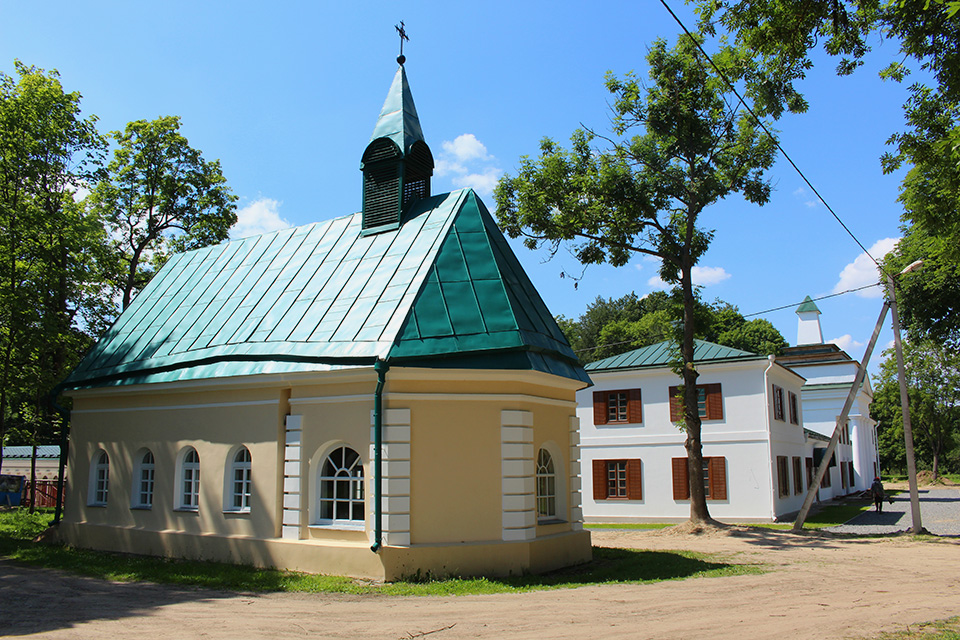 The Oginski estate in Zalesye, Католическая часовня Девы Марии